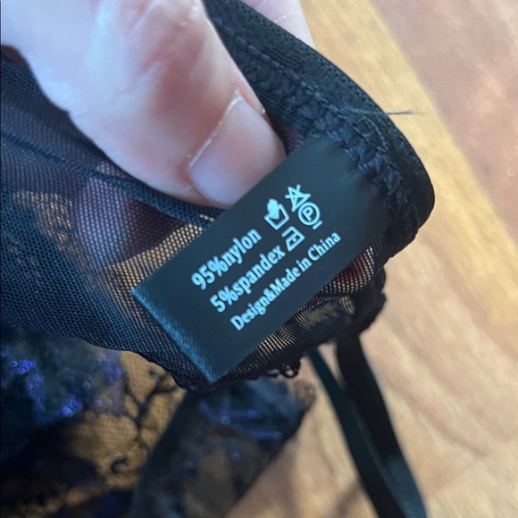 New MookiFree Black and Blue Lace Lingerie Set - Picture 8 of 16